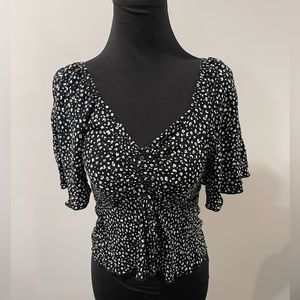 Black & white girly small cheetah print short sleeved top